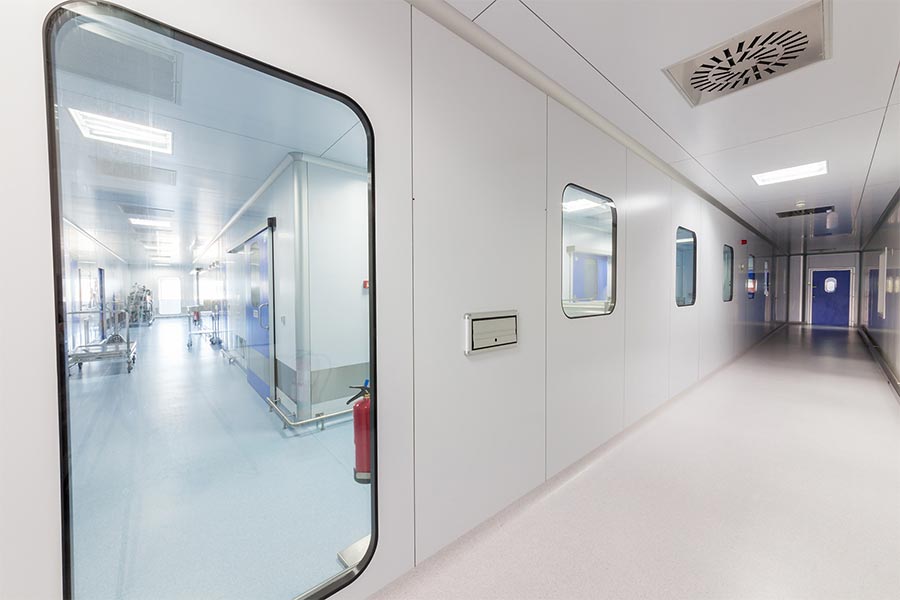 WALKABLE DeltaCeiling ceilings for sterile environments