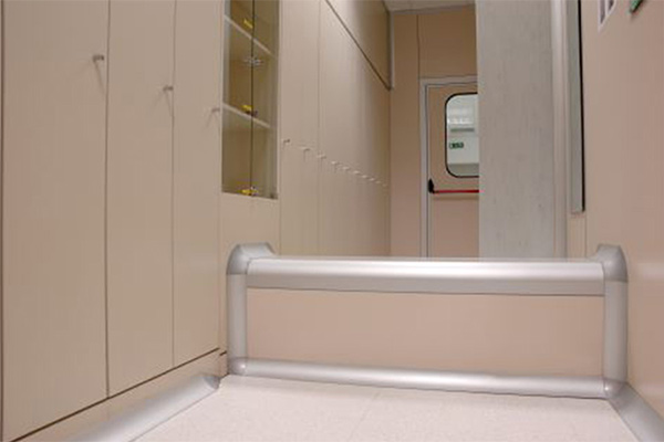 Delta Furniture benches and cabinets for cleanrooms - delta2000