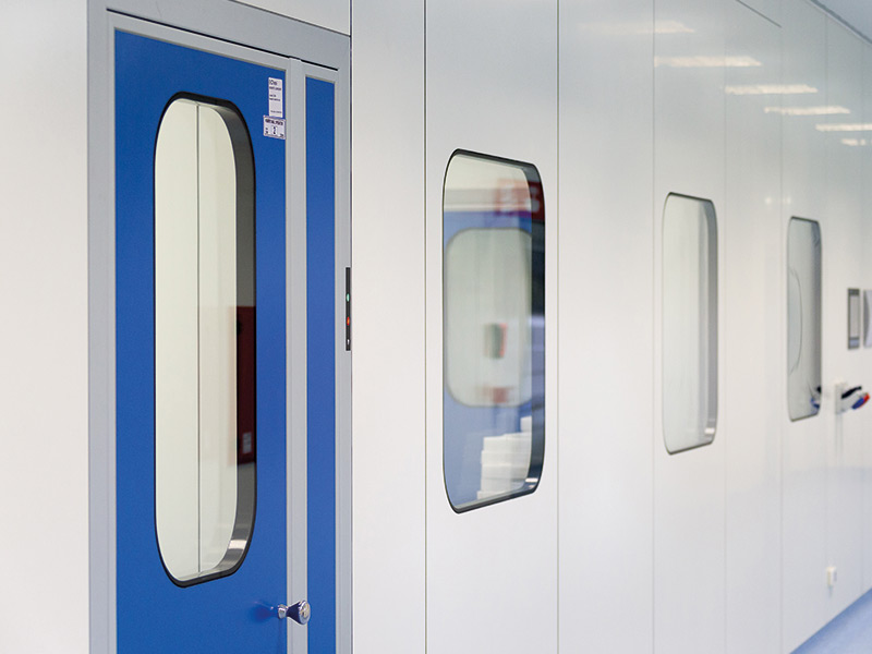 produzione-opera-di-camere-bianche-e-cleanroom-asettiche